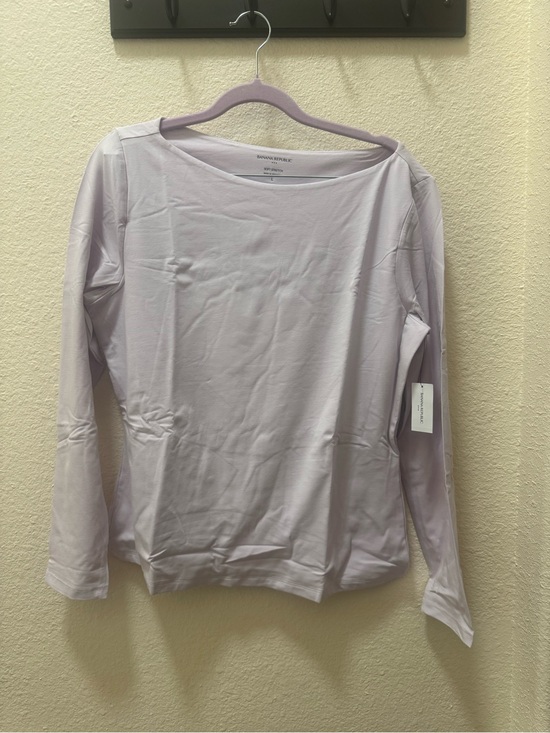 Banana Republic Tops - Banana Republic Light Lavender Long Sleeve Boatneck Top